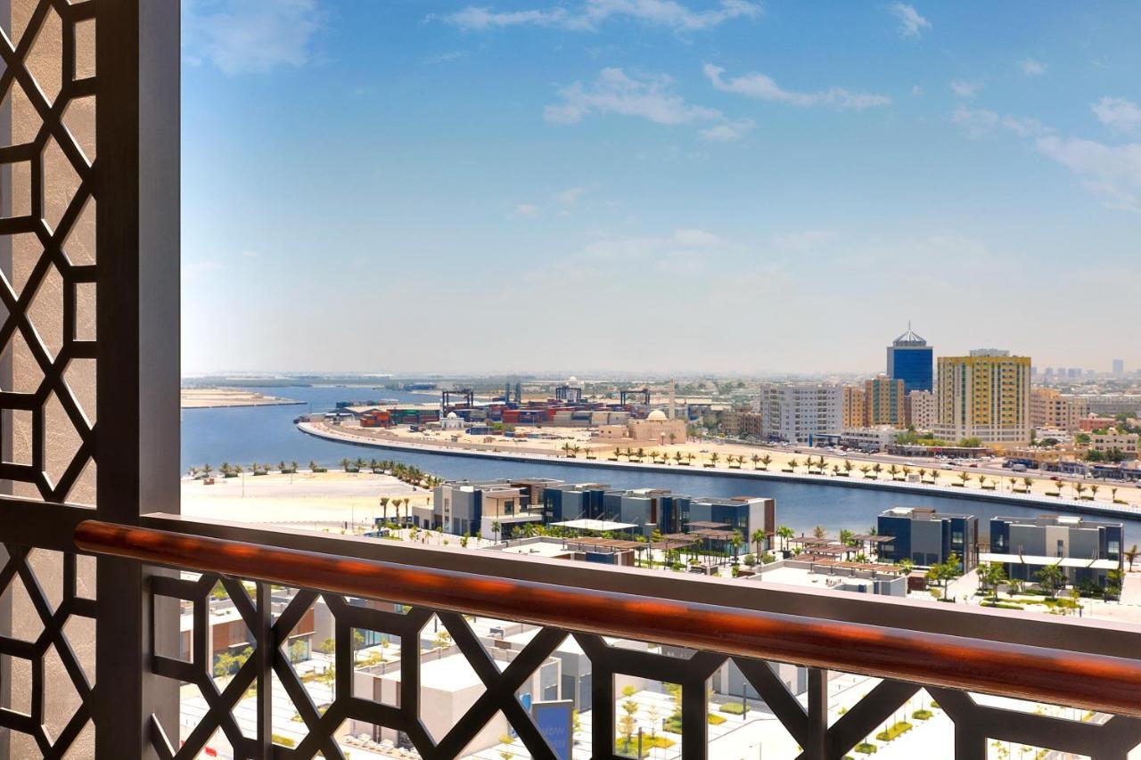 Suite Al Dana 1 Chambre Lit King-Size avec Balcon - Vue sur Crique